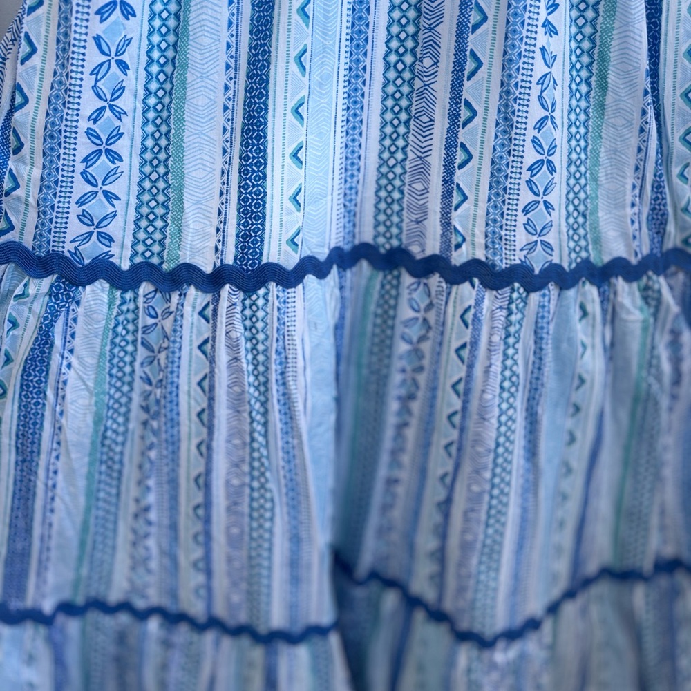 Tori Richard Borderline Zuri Blue Patterned
Cotton Maxi Dress NWT - Picture 8 of 13